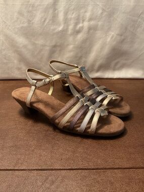 Aerosoles Sandals Womens Sz 11 Leather Slingback Strappy Shoes Comfort Insole